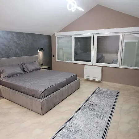 Luxury Triplex With Sea View Golem (Tirana)