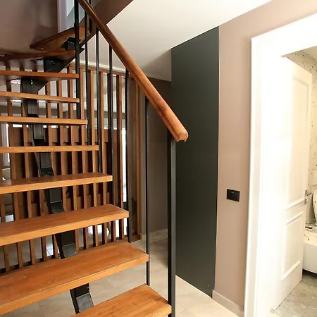 Luxury Triplex With Sea View *