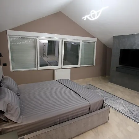 Luxury Triplex With Sea View * Golem (Tirana)